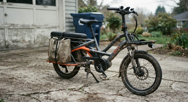 Cargo E-Bikes for Kids and Groceries: What Matters, What Doesn't